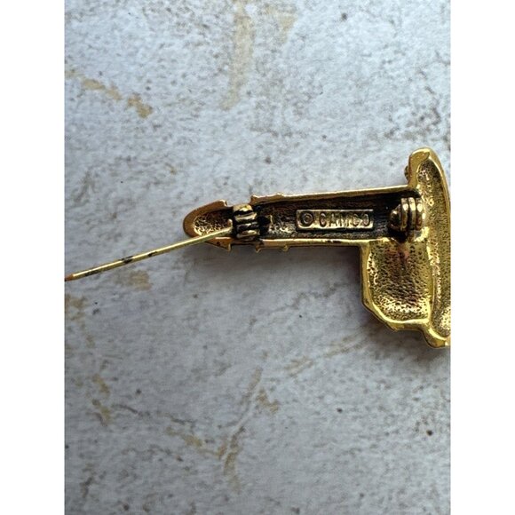 Vintage Gold-Tone Lighthouse Lapel Pin Brooch With Textured Detailing - Picture 5 of 5